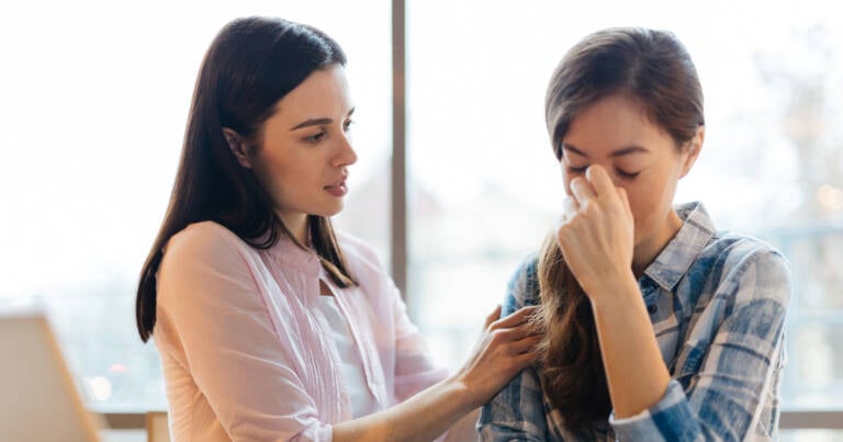7 Surprising Truths Only Those Raised by a Narcissistic Mother Truly Experience