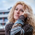The Hidden Truth Behind Smiling Success: 7 Quiet Habits That Reveal Inner Emptiness