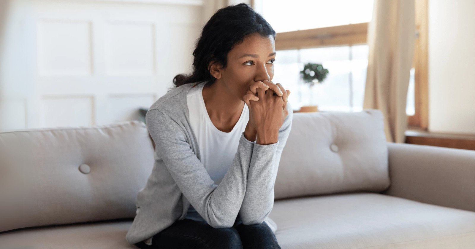 7 Hidden Clues Your Parent’s Emotional Control Shaped Your Life Without You Realizing It, Say Experts