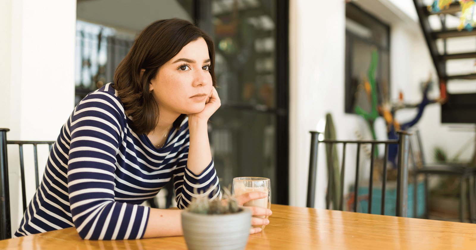 The Hidden Struggle: 7 Surprising Signs of Loneliness Behind a Mask of Independence