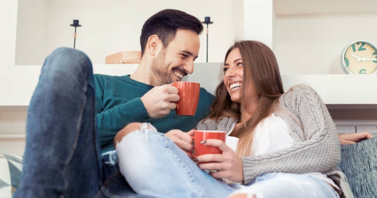 The Surprising Daily Habits That Science Says Keep Couples Deeply in Love—Forever