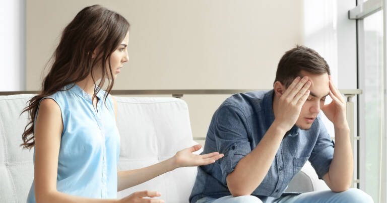 7 Shocking Signs Your Publicly Romantic Man Is Emotionally Distant When Alone