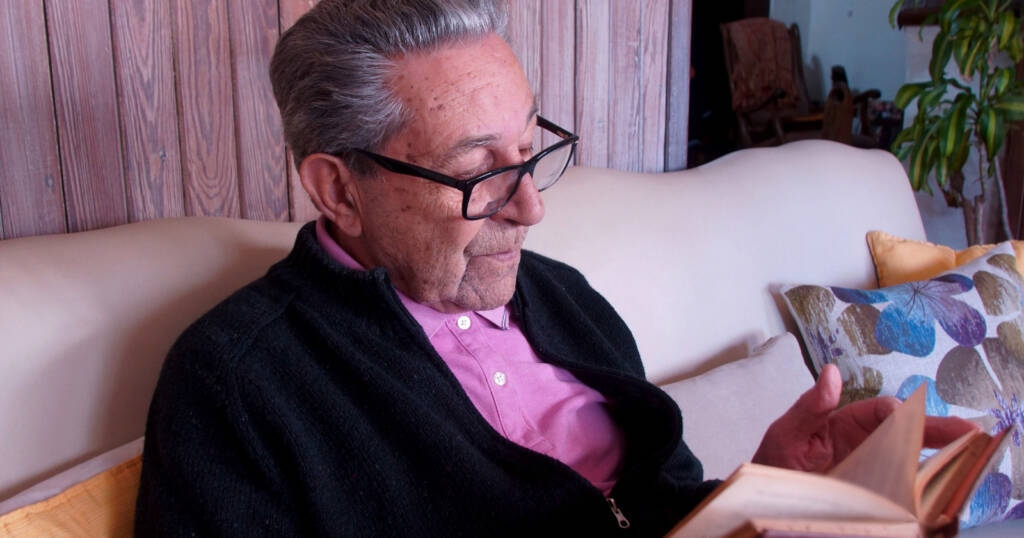 Discover the Surprising Evening Rituals That Keep Minds Sharp Well Into Your 70s and Beyond