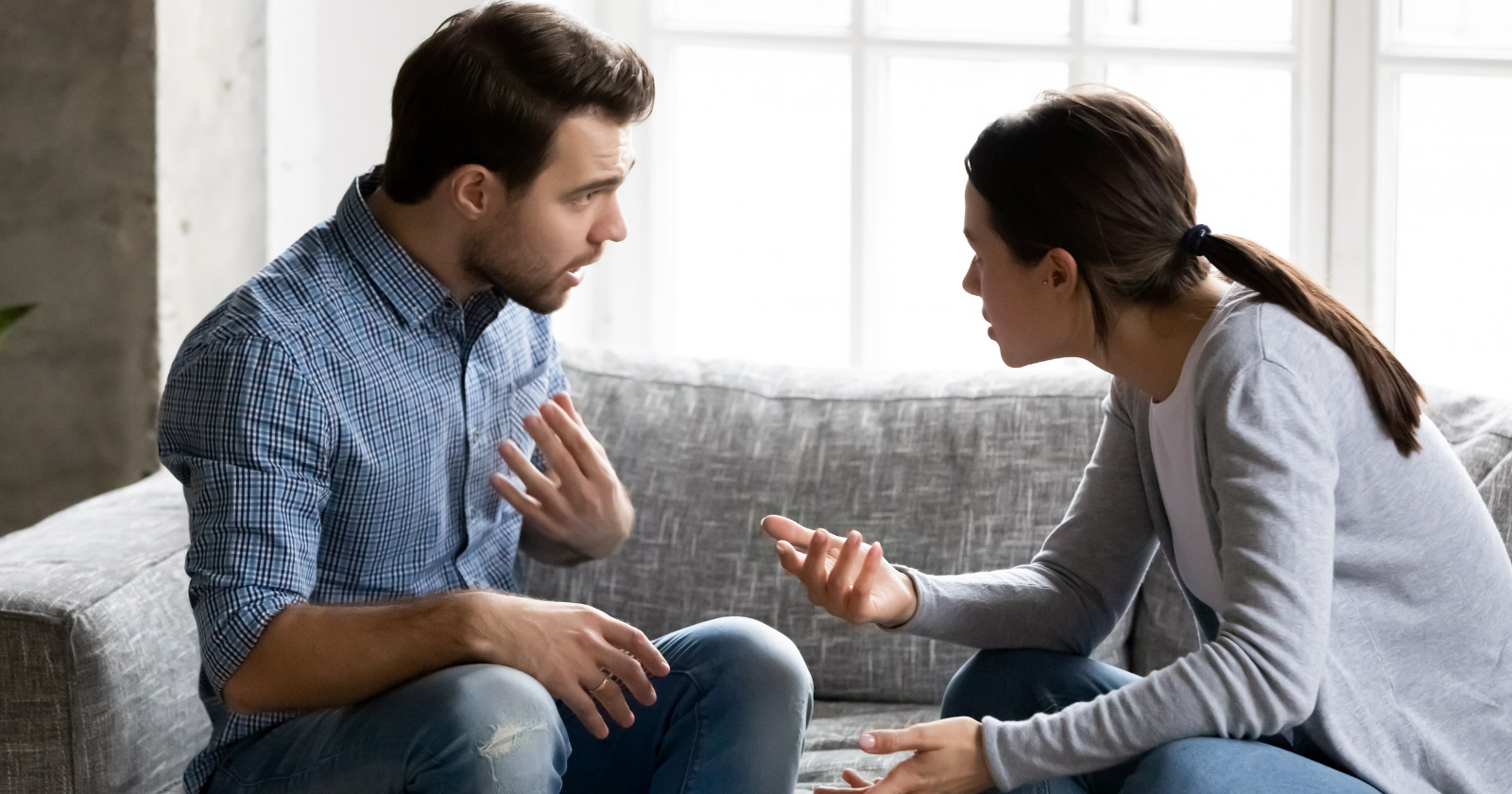 7 Everyday Phrases That Secretly Expose Your Social Weaknesses—Are You Guilty?