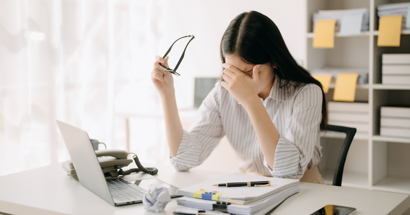 Unlock Laser-Sharp Focus by Ditching These 7 Surprising Distractions—Are You Guilty of Any?