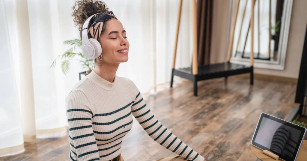 Unlock the 8 Surprising Habits That Make People Happier with Age—Are You Doing Them?