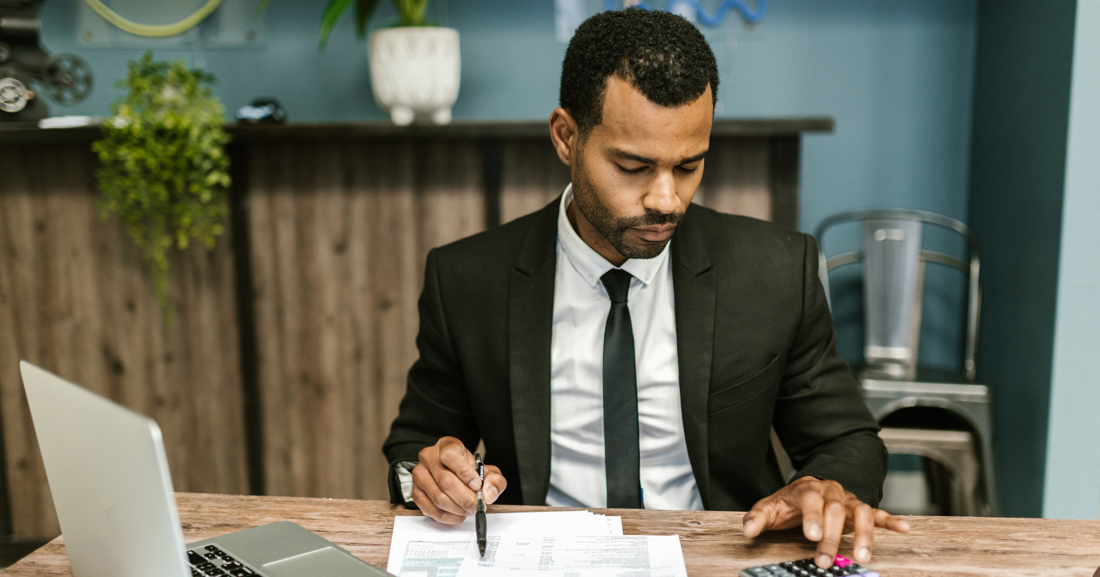 Unlock Hidden Wealth: Avoid These 8 Surprising Behaviors That Keep You Poor