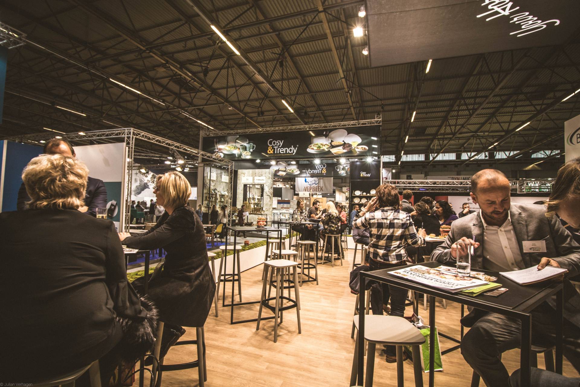 The Surprising Trick That Transforms Overwhelming Networking Rooms Into Your Ultimate Advantage
