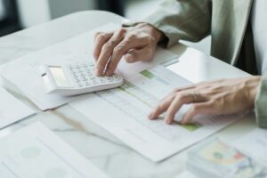Unlock the Secret to Getting Paid Faster: Master the Art of Invoicing Payment Terms!