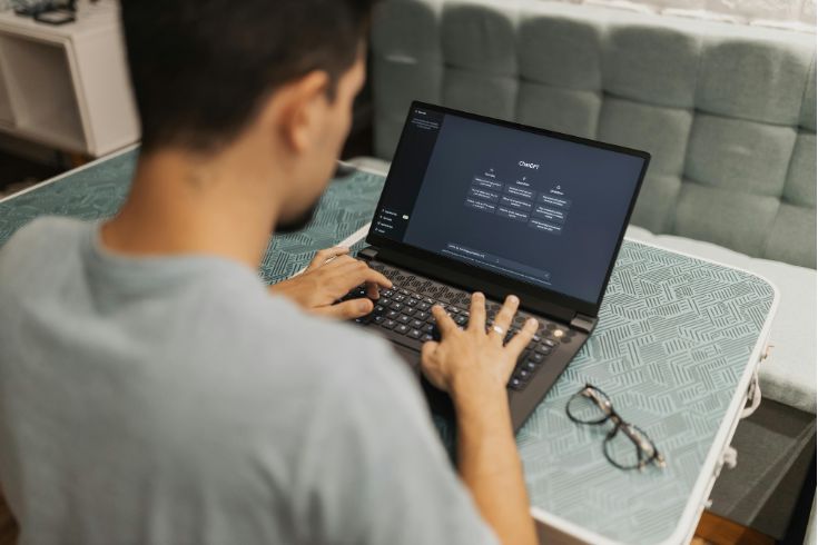 Unlock the Secret to Humanizing Your Writing: How AI Reveals and Erases the “Robotic Drone” Trap