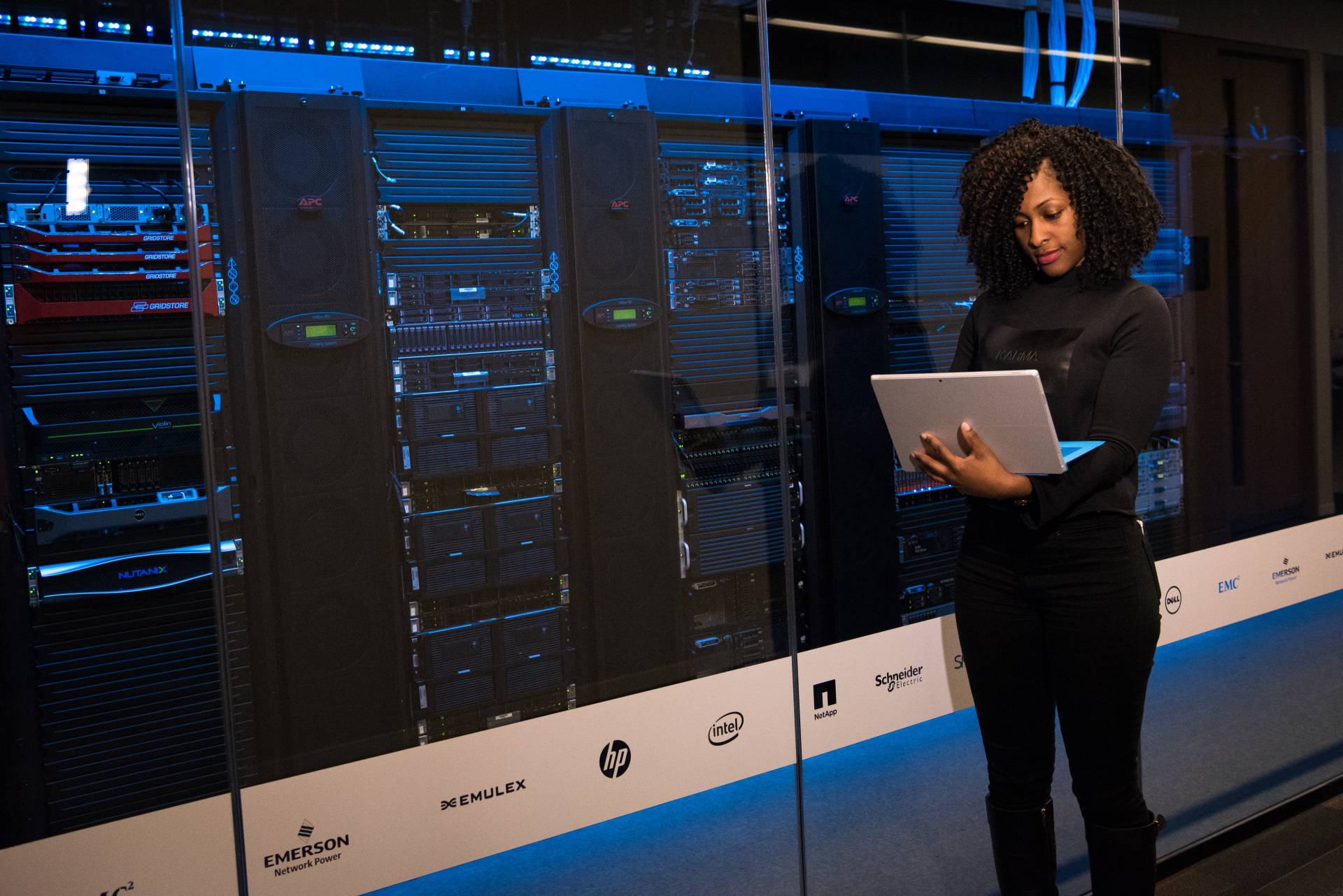 Unlock Hidden Success: The Basic Tech Skills Every Employee Must Master Today